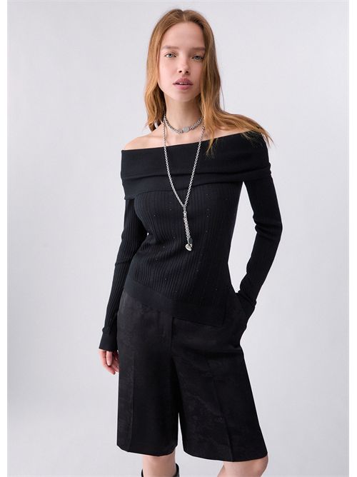 Maglia in lana con scollo bardot